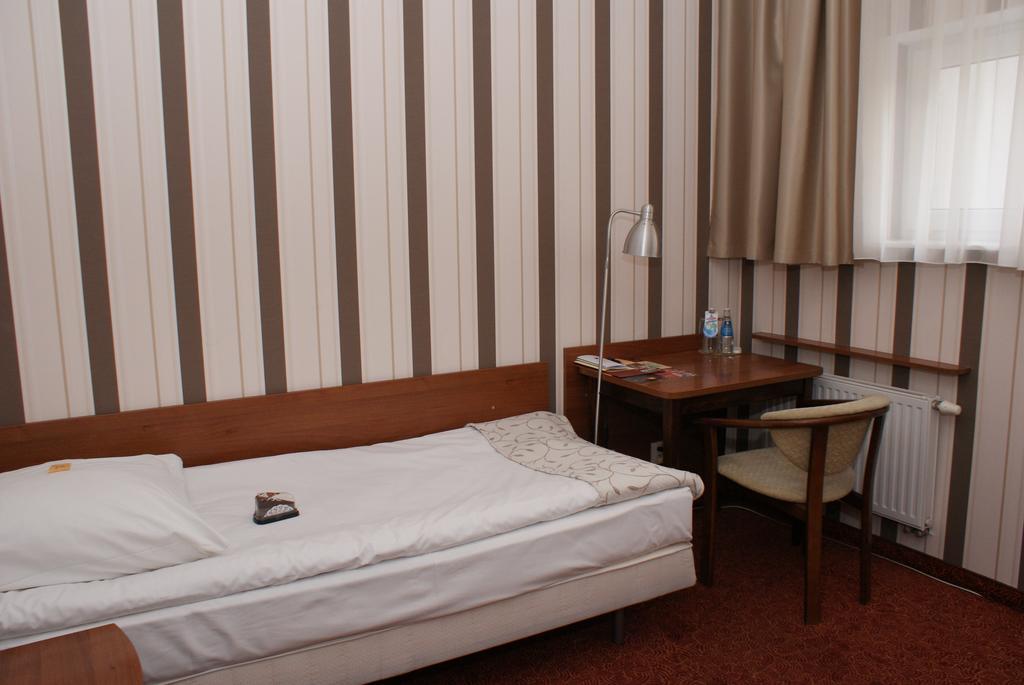 Grot Hotel Malbork Exterior photo