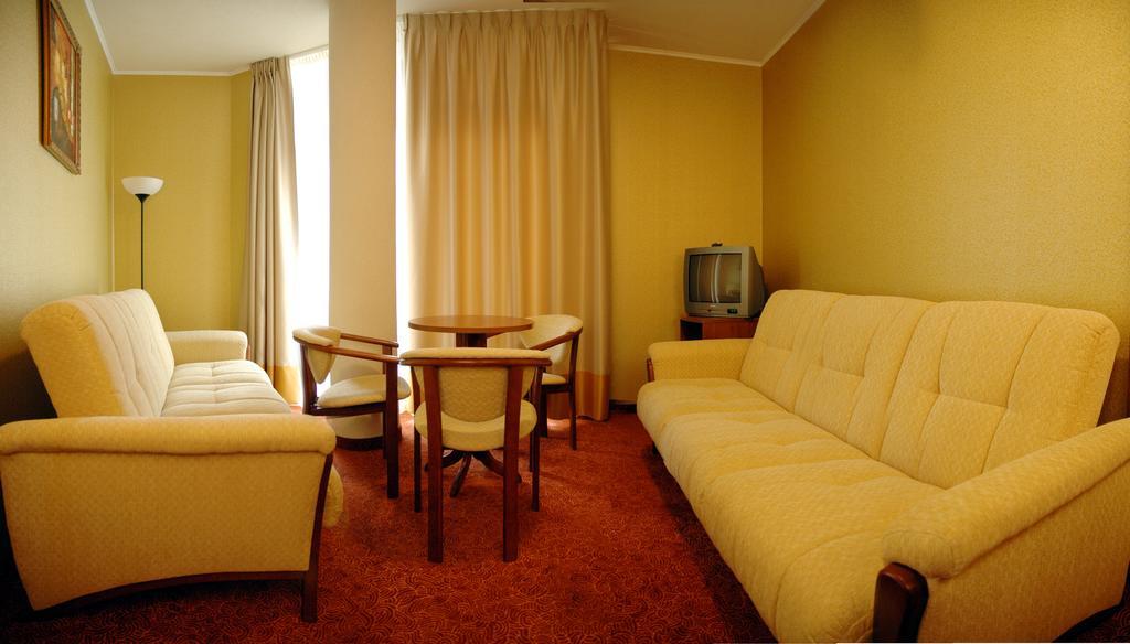 Grot Hotel Malbork Exterior photo