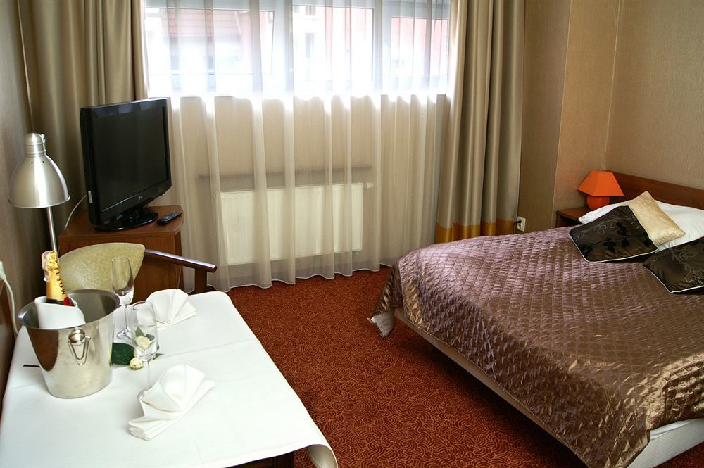 Grot Hotel Malbork Exterior photo