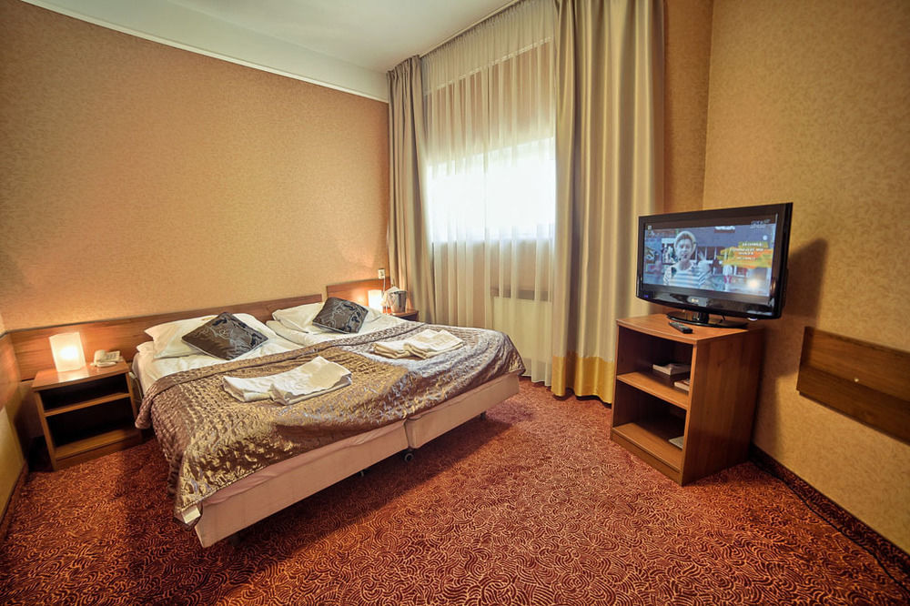 Grot Hotel Malbork Exterior photo