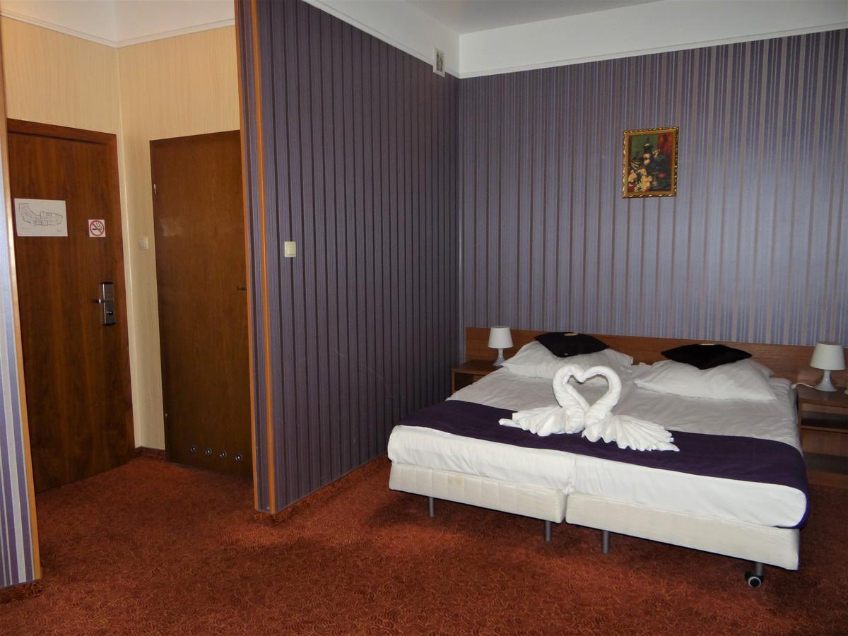 Grot Hotel Malbork Exterior photo