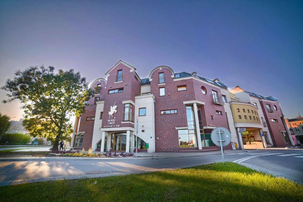 Grot Hotel Malbork Exterior photo